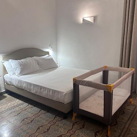 Ducas Rooms And Suite Lascari Exterior foto