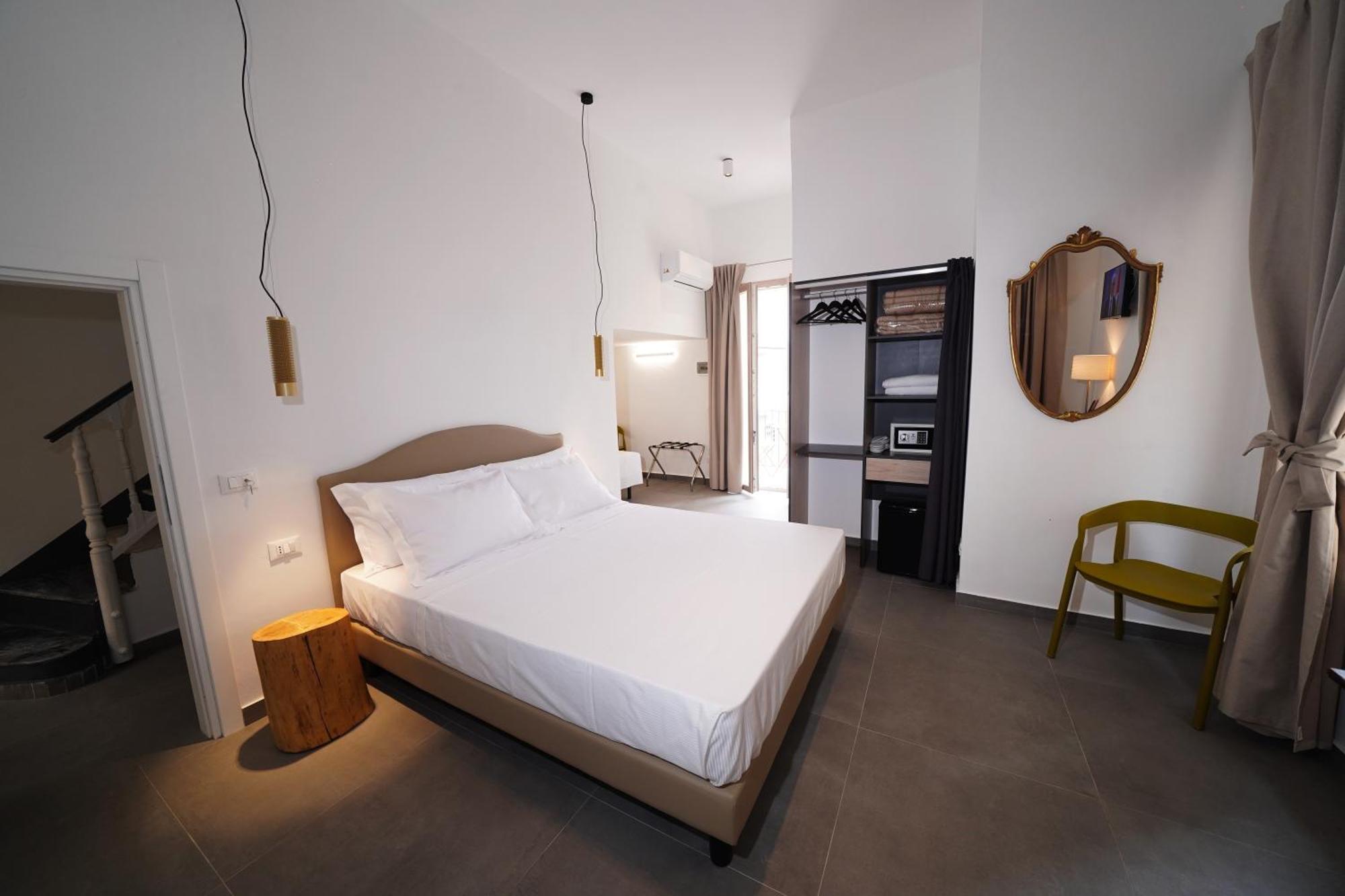 Ducas Rooms And Suite Lascari Exterior foto