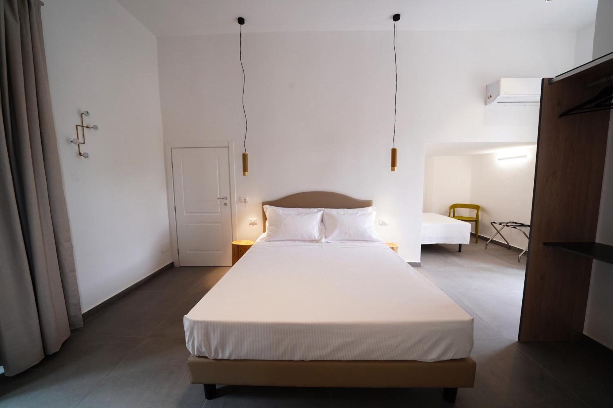 Ducas Rooms And Suite Lascari Exterior foto